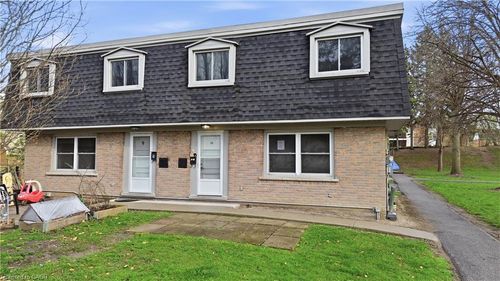 10-76 Borden Pky, Kitchener, ON, N2M3T4 | Card Image