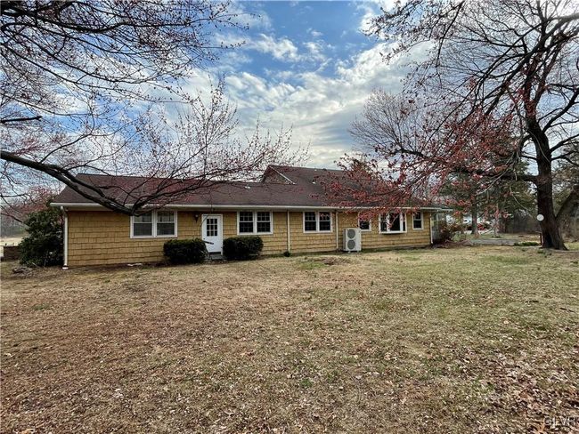 1730 Fels Rd, House other with 3 bedrooms, 3 bathrooms and null parking in Pennsburg PA | Image 27