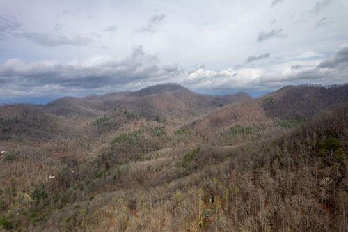 11 Stone Pillow Rd, Tuckasegee, NC, 28783 | Card Image
