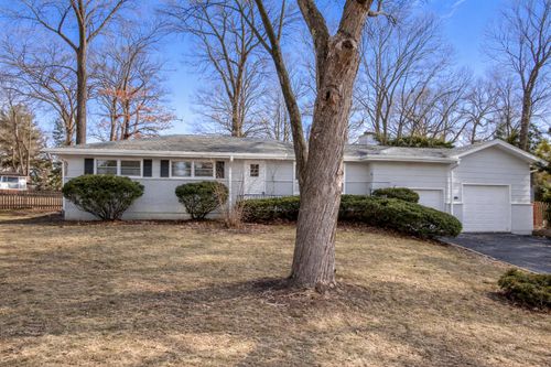 1348 Dairy Ln, Mundelein, IL, 60060-1133 | Card Image