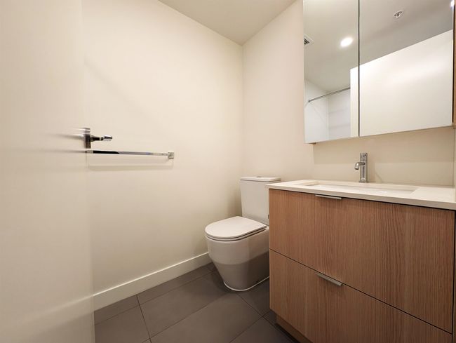 2306 - 308 Alderson Ave, Condo with 1 bedrooms, 1 bathrooms and 1 parking in Coquitlam BC | Image 16