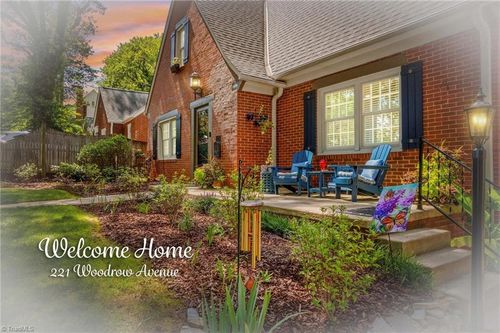 221 Woodrow Ave, High Point, NC, 27262-4038 | Card Image