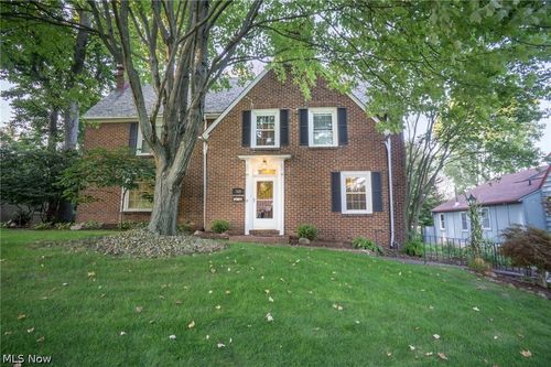 705 Overlook Dr, Alliance, OH, 44601-3779 | Card Image