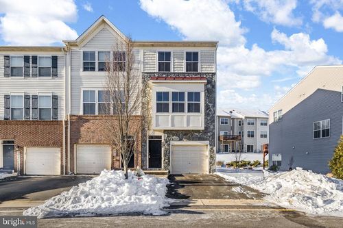 32140-400 Woodstream Cir, STAFFORD, VA, 22556-4671 | Card Image