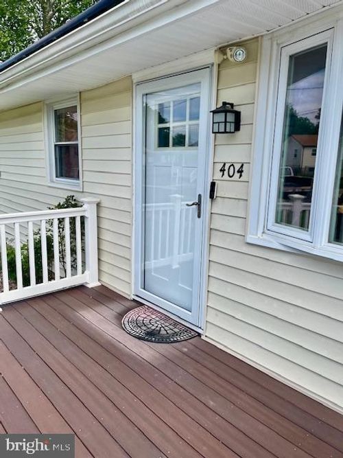 404 Carl Ave, Linthicum Heights, MD, 21090-1610 | Card Image