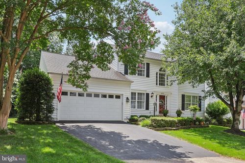 15972 Kensington Pl, DUMFRIES, VA, 22025-3159 | Card Image