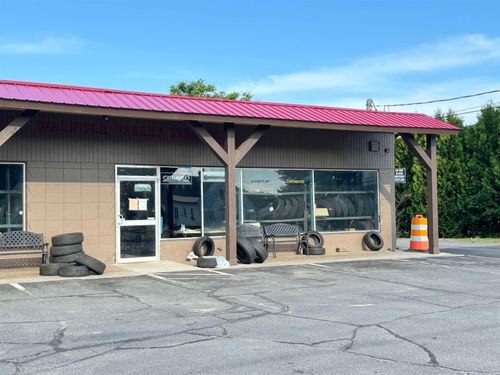 532B Main St, Walpole, NH, 03608-4470 | Card Image