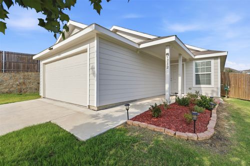 9712 Trusler Rd, Fort Worth, TX, 76179-1533 | Card Image