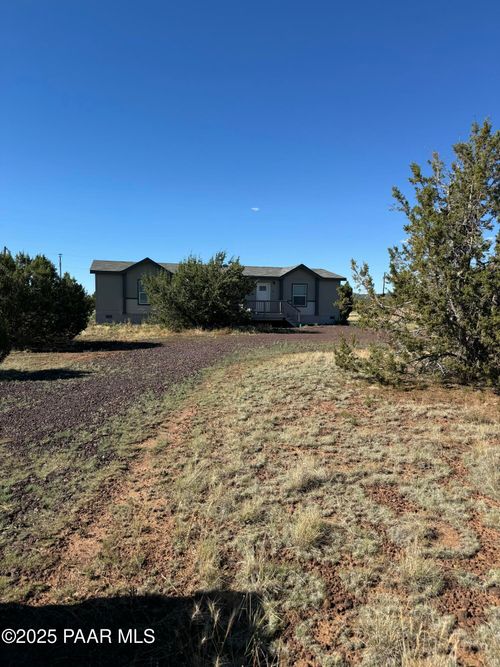 871 E Alimos Way, Williams, AZ, 86046-8606 | Card Image