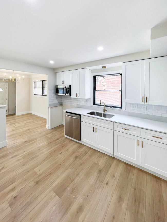20215 Damman St, House other with 4 bedrooms, 2 bathrooms and null parking in Harper Woods MI | Image 26