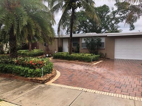 5273 Ne 17th Ave, Pompano Beach, FL, 33064-5622 | Card Image