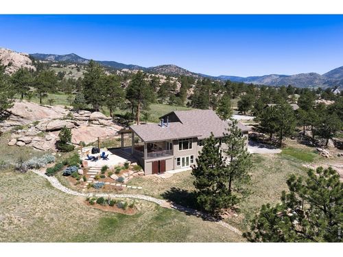 300 Colard Ln, Lyons, CO, 80540-8368 | Card Image