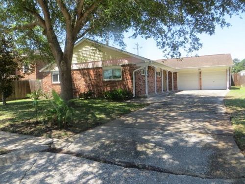 1602 Bellaire Blvd, Alvin, TX, 77511-3618 | Card Image