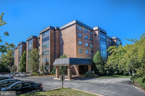 apt-103-930 Montgomery Ave, BRYN MAWR, PA, 19010-3037 | Card Image