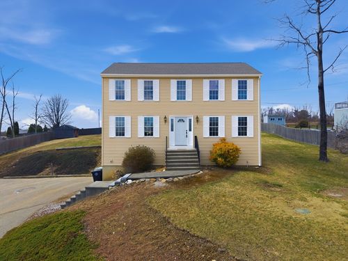 69 Ellis Rd, Southbridge, MA, 01550-2036 | Card Image