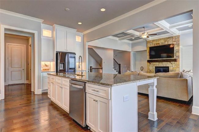5540 Wood Falls Dr, House other with 5 bedrooms, 5 bathrooms and 3 parking in Buford GA | Image 6