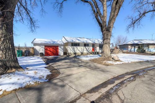 220 23 St S, Lethbridge, AB, T1J3M6 | Card Image