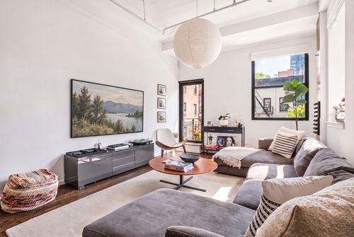 5e-195 Bowery, New York, NY, 10002-2876 | Card Image