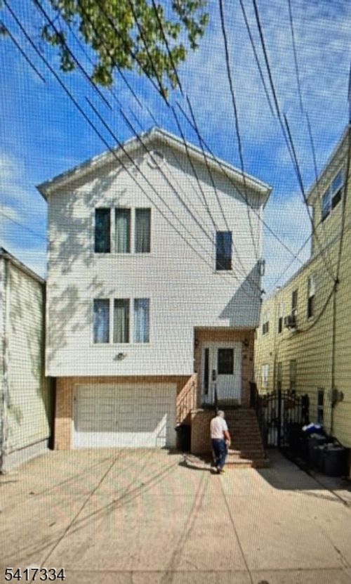 64 Rome St, Newark, NJ, 07105-3406 | Card Image