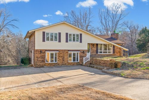 938 Belmont Rd, Clarksville, TN, 37040-7733 | Card Image