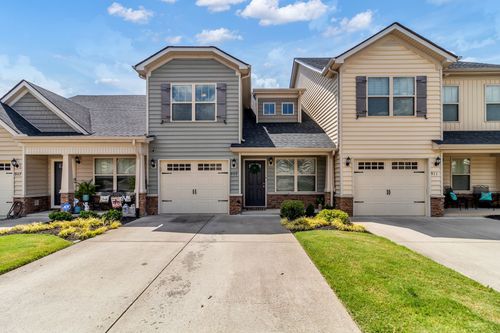 909 Granville Dr, Murfreesboro, TN, 37128-1561 | Card Image