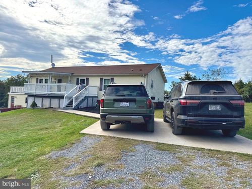 220 Snappy Ln, WINCHESTER, VA, 22602-2968 | Card Image