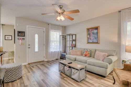 424 Mccormick St Nw, Aiken, SC, 29801-6928 | Card Image