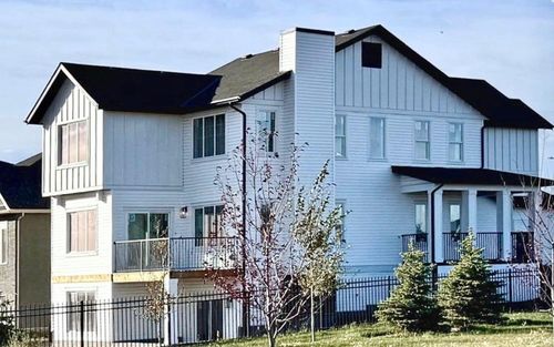 37 N Bridges Landing, Langdon, AB, T0J1X3 | Card Image