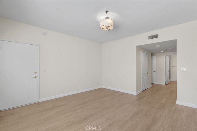 102 - 4348 Mammoth Ave, Condo with 2 bedrooms, 3 bathrooms and null parking in Sherman Oaks CA | Image 24