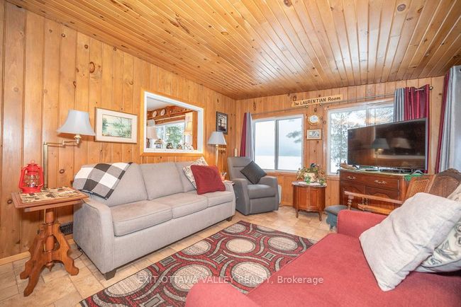 51 Myrlin Way, House other with 2 bedrooms, 1 bathrooms and 8 parking in Deep River ON | Image 11