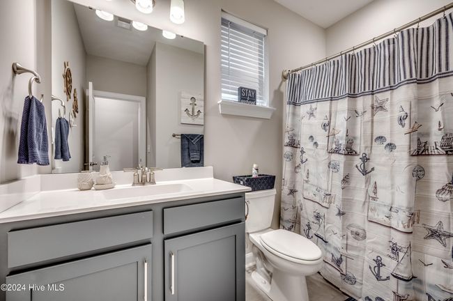 Guest Bathroom | Image 18