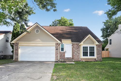 10165 Park Stream Dr, Indianapolis, IN, 46229-2192 | Card Image