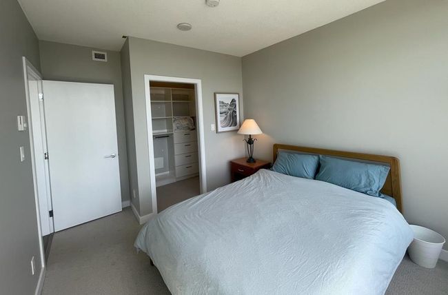 39OO - 4900 Lennox Lane, Condo with 2 bedrooms, 2 bathrooms and 1 parking in Burnaby BC | Image 11