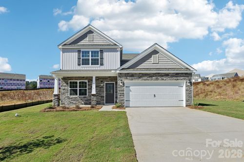 73 Ridgehaven Dr, Waynesville, NC, 28786-1651 | Card Image