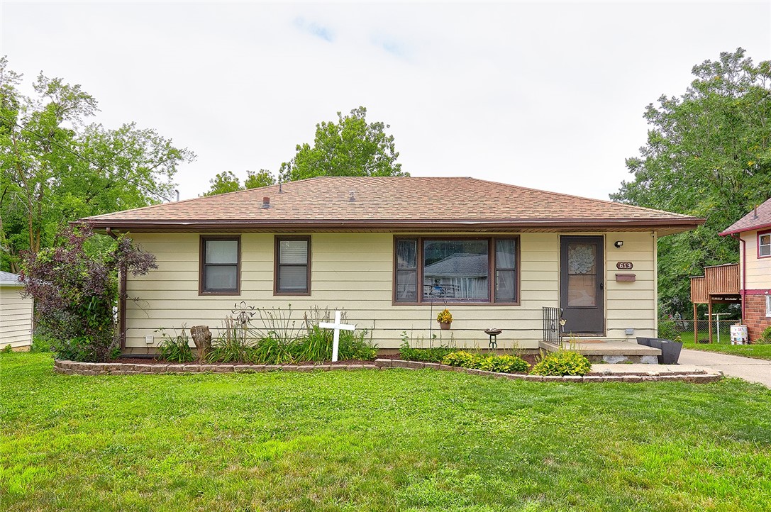 Broad St, Des Moines, IA 50315