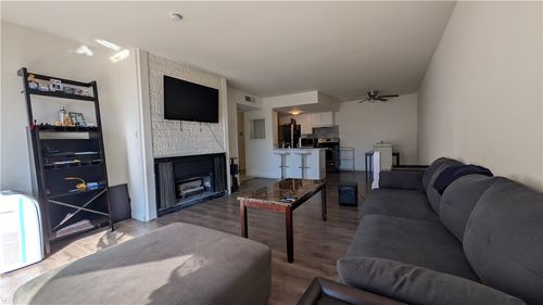 apt-720-421 S La Fayette Park Pl, Los Angeles, CA, 90057-1653 | Card Image