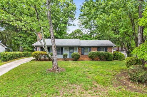 3004 Stonecutter Ter, Greensboro, NC, 27455-1151 | Card Image