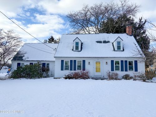 9 Lenker Ave, Selinsgrove, PA, 17870-9389 | Card Image