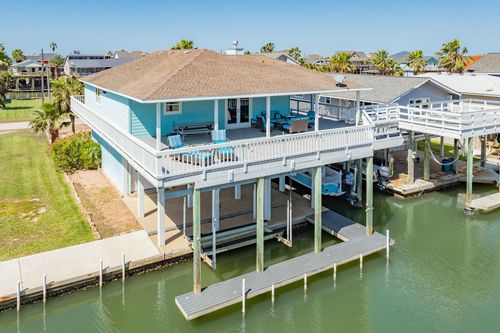 247 Schooner Dr, Freeport, TX, 77541-9497 | Card Image