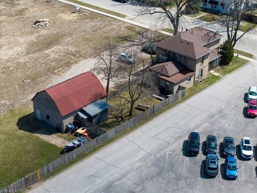 135 Sherwood Dr, Brantford, ON, N3T1N8 | Card Image