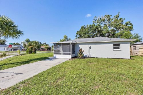 3327 King Blvd, SARASOTA, FL, 34234-6327 | Card Image