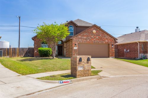 8320 Deer Bluff Ln, Fort Worth, TX, 76179-3658 | Card Image
