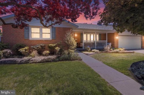 1505 Cromwell Dr, WYOMISSING, PA, 19610-1109 | Card Image