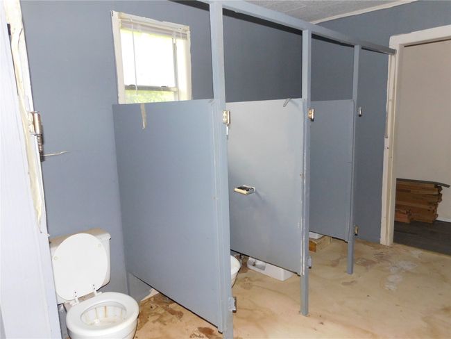 908 Ne 4 Th St, Home with 0 bedrooms, 0 bathrooms and null parking in Hubbard TX | Image 12