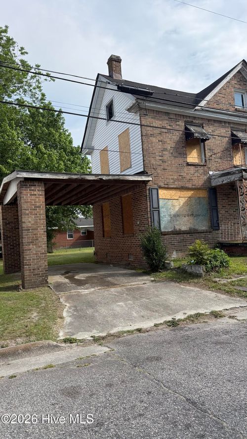 501 W Cypress St, Elizabeth City, NC, 27909-3833 | Card Image