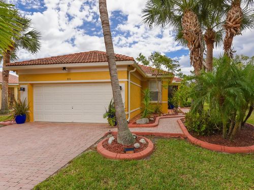 833 Nw Rutherford Ct, Port St Lucie, FL, 34983-3418 | Card Image