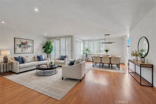 5301 Balboa Blvd, Encino, CA, 91316-2702 | Card Image