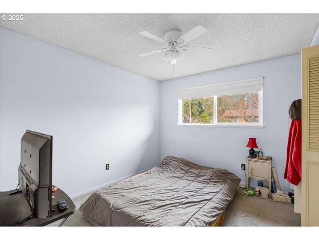 744 Ne Craig St, House other with 4 bedrooms, 3 bathrooms and 2 parking in Myrtle Creek OR | Image 15