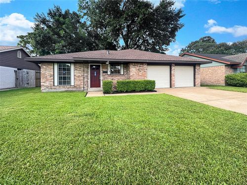 318 Crete Dr, Deer Park, TX, 77536-3526 | Card Image