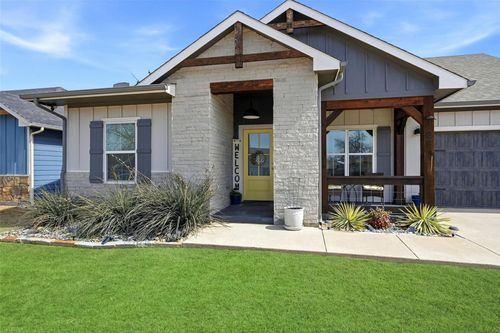 108 Clay St, Tom Bean, TX, 75491-6148 | Card Image